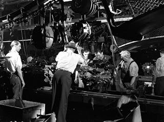 Www Americanmachinist Com Sites Americanmachinist com Files Ford1946 Engineassemblyline 800 2