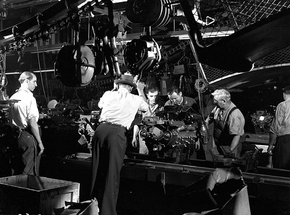 Www Americanmachinist Com Sites Americanmachinist com Files Ford1946 Engineassemblyline 800 2