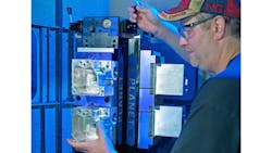 Users of hydraulic vises often apply them for production runs where the consistency of the grip and the speed and simplicity of operation are critical Users of hydraulic vises often apply them for production runs where the consistency of the grip and the speed and simplicity of operation are critical