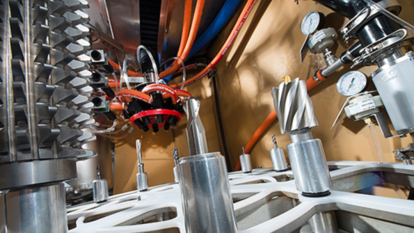 The Sabre wet blasting method improves the cutting quality for a range of tools without compromising controllability The nozzle focuses blast guns on the faces and cutting edges so total coverage of tools is ensured