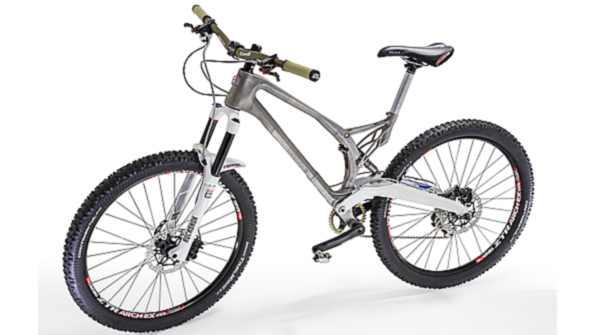 The finished mountain bike with a frame assembled from titanium parts produced by additive manufacturing