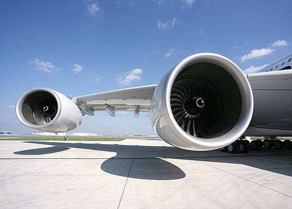 At $9.2-Billion, Rolls-Royce’s Latest Contract Is Its Largest Ever ...