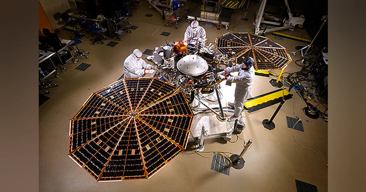 Lockheed Completes Assembling Mars Landing Craft | American Machinist