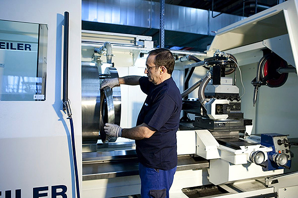 FederalMogul Powertrain is the majority stakeholder and provides process technology and access to global customers