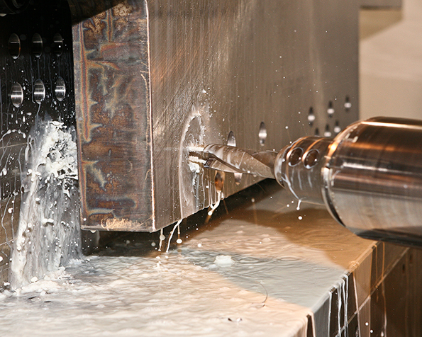 Preparing to rough a deep cavity on Redoe Mold Ltdrsquos extrarigid Toshiba boring mill equipped with advanced Ingersoll InnoFit extension and Ingersoll button cutter Despite cavity depths up to 18 inches the InnoFit extension provides enough rigidity to hold 0001in tolerances at 300400 IPM feed rates Redoe said the Ingersoll tooling package has literally doubled capacity of the new machine and enabled cavity rough milling to run unattended