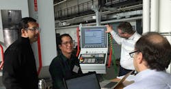 Bonsai, Siemens teams training CNC machine Bonsai, Siemens teams training CNC machine