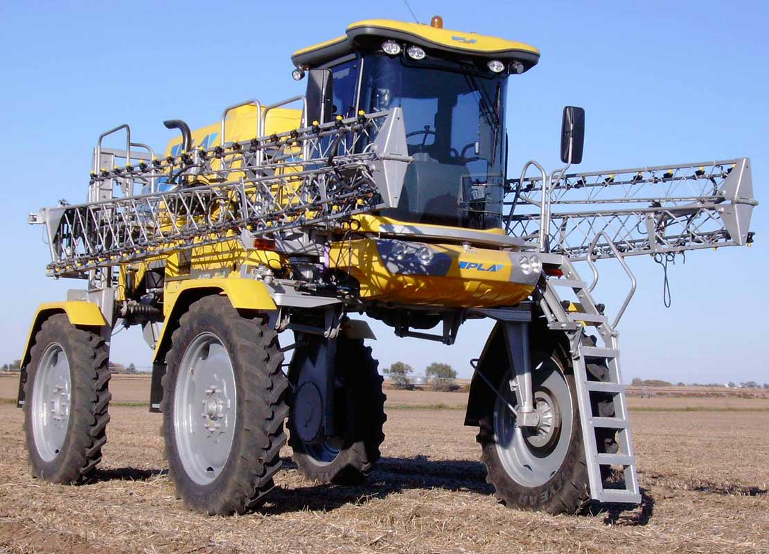 PLA self-propelled sprayer