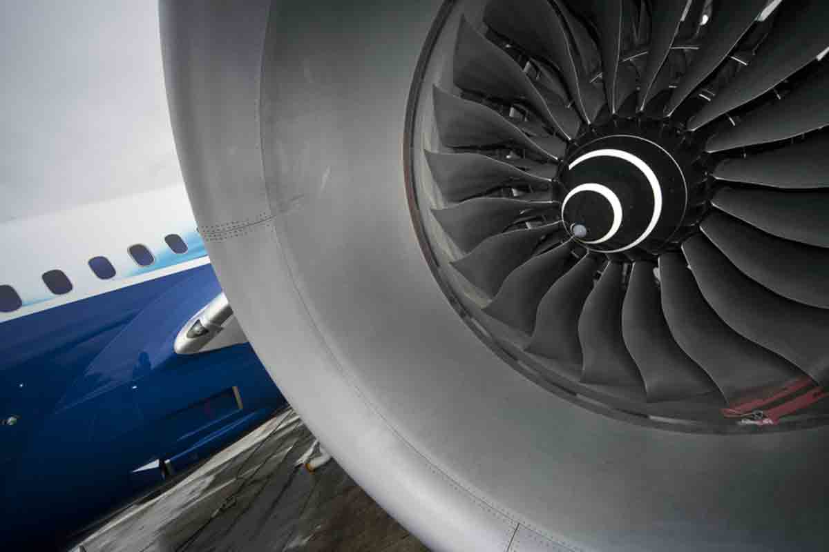 Parts Shortage Slowing Rolls-Royce Engine Fix | American Machinist