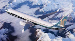 737 MAX 10