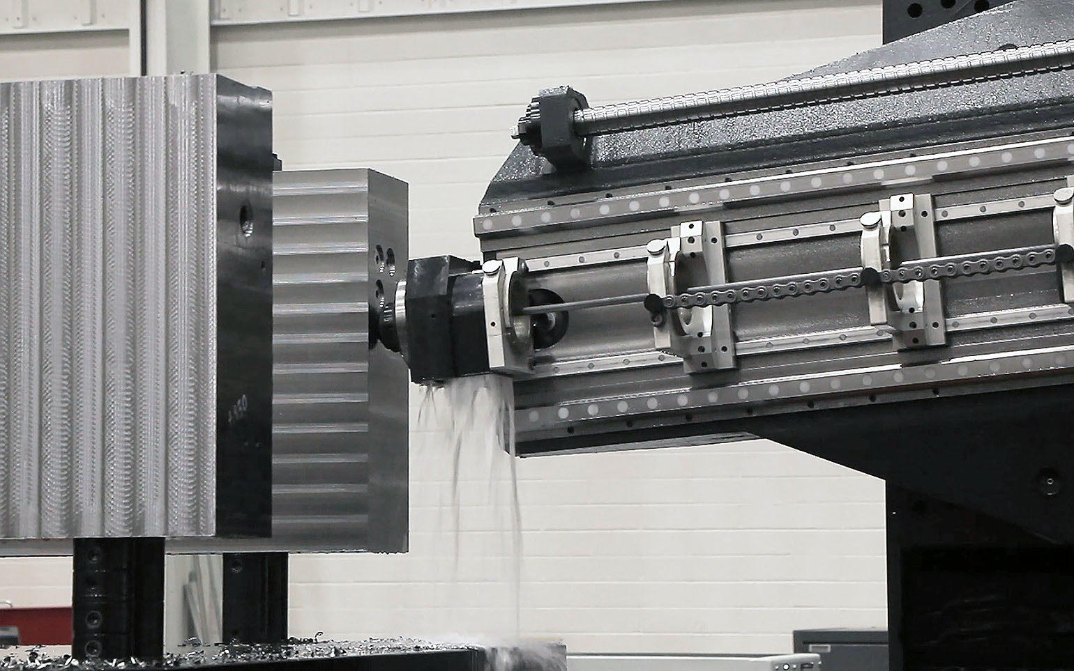 With CAT 50 spindles up to 40 hp, the machines provide high-torque milling capabilities for aggressive metal removal and shorter cycle times.