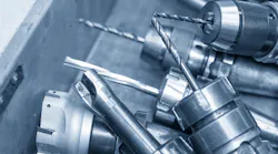 Cutting tools for CNC machining, such as solid end-mill, indexable cutter, drill tool.