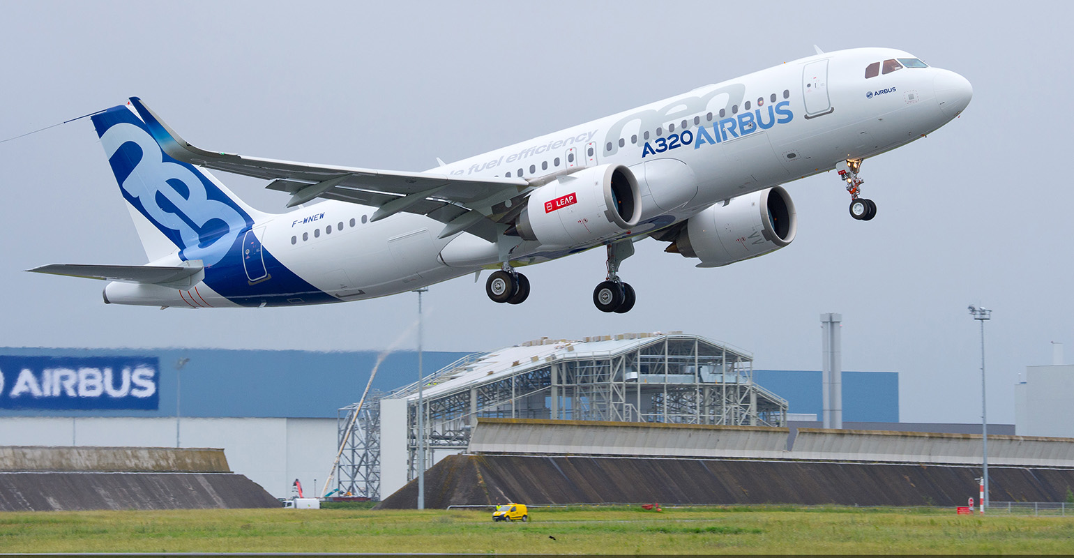 The Airbus A320neo incorporates new-generation engines and sharklets, which together deliver more than 25 percent fuel and CO2 savings, as well as a 50 percent noise reduction