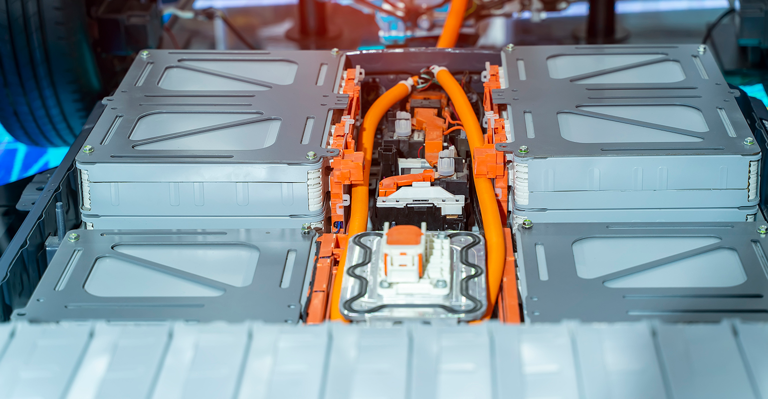 Electric vehicle lithium-ion battery pack and power connections.
