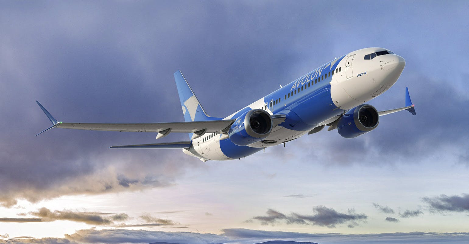 A Boeing 737 MAX-8 in Avolon livery.