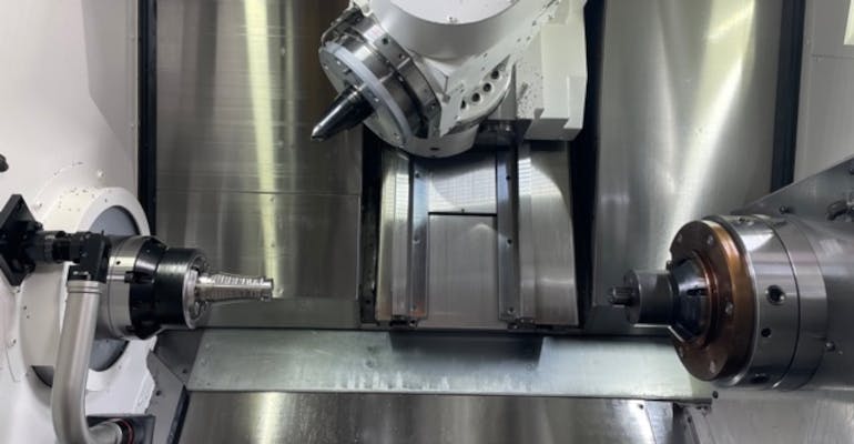 For versatility and efficiency, the NDS Quick-Change Mandrel uses a rear bayonet mount that pulls and secures the workholding collet from behind, eliminating the need for draw screws. The no-draw-screw (NDS) configuration improves workpiece accessibility to quickly and efficiently combine outer diameter (OD) and inner diameter (ID) turning, facing, and grinding into one operation with minimal interference.