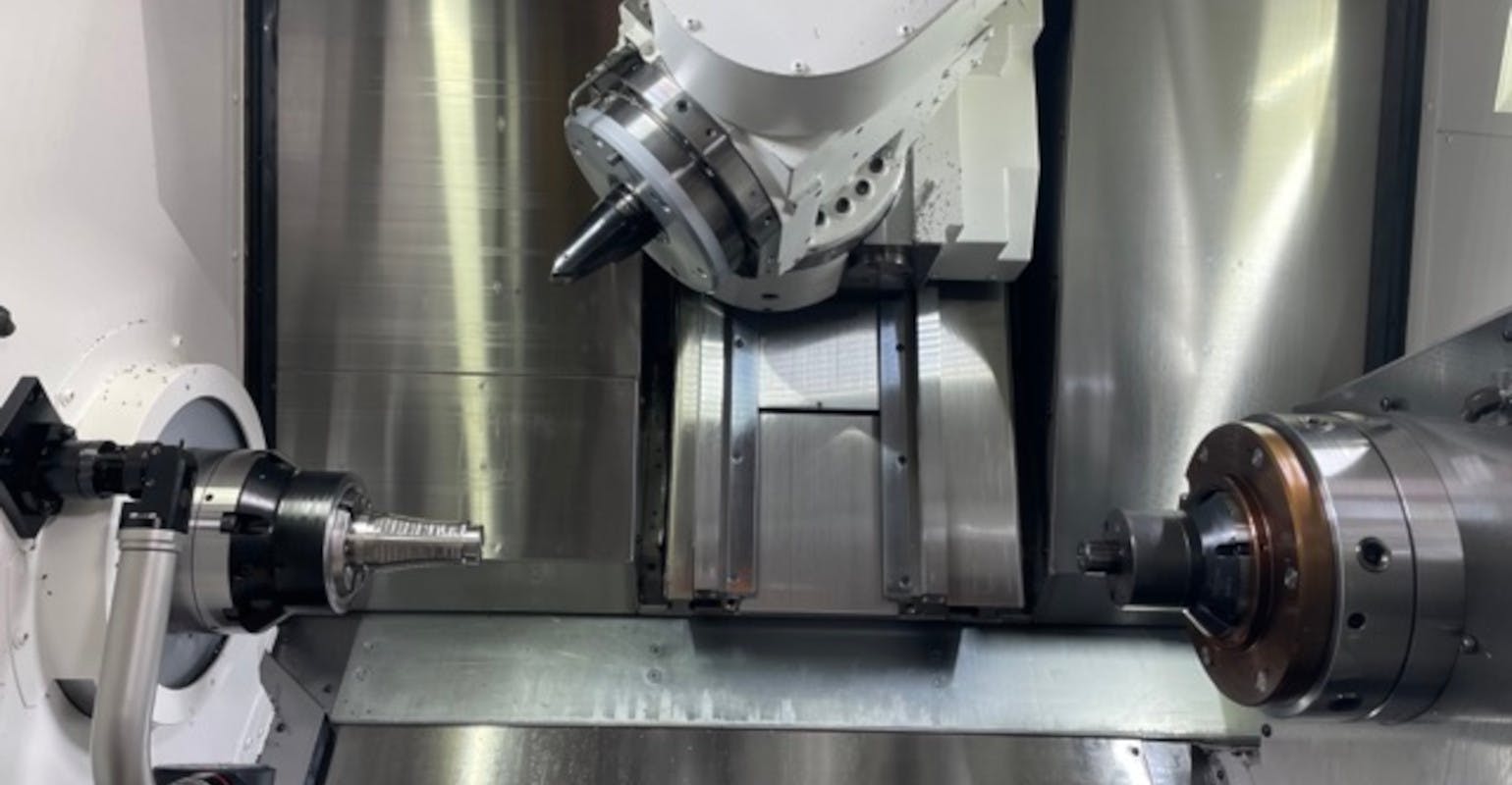 The NDS Quick-Change Mandrel uses a rear bayonet mount that pulls and secures the workholding collet from behind, eliminating the need for draw screws. The no-draw-screw (NDS) configuration improves workpiece accessibility to combine OD and ID turning, facing and grinding into one operation with minimal interference.