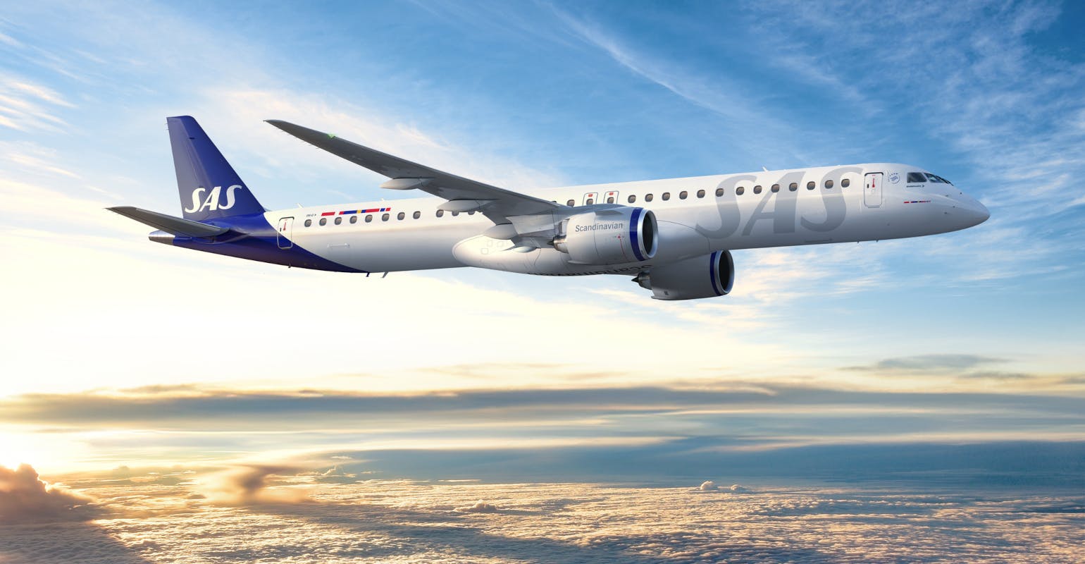 Embraer E195-E2 aircraft shown in SAS livery..