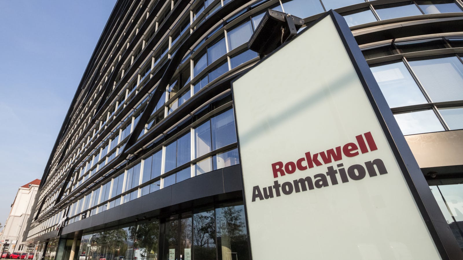 rockwellautomationid_180583545jerome_ciddreamstime