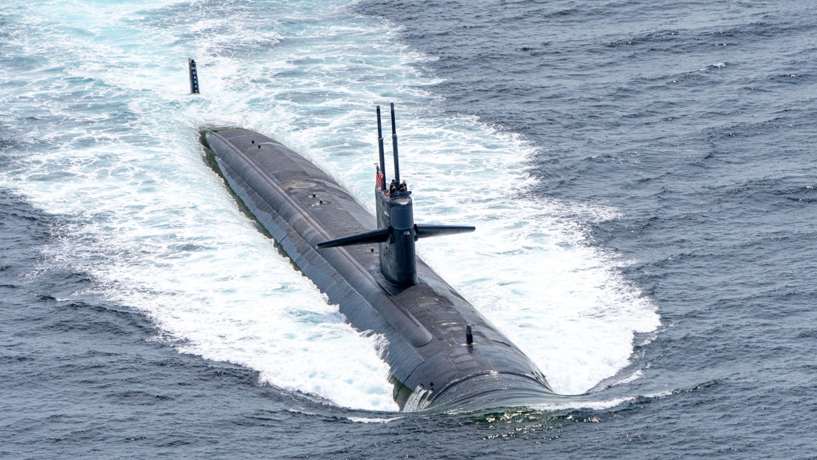 submarineid_157435960kamchai_charoenpongchaidreams